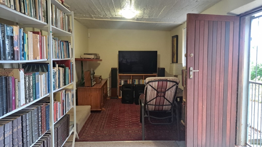 5 Bedroom Property for Sale in Caledon Western Cape